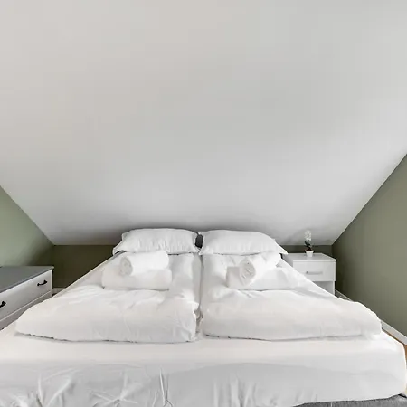 Apartment Groups & Family Getaway I Free Parking