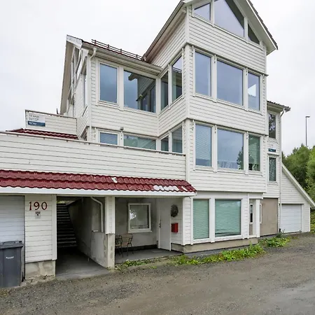 Apartment Groups & Family Getaway I Free Parking *